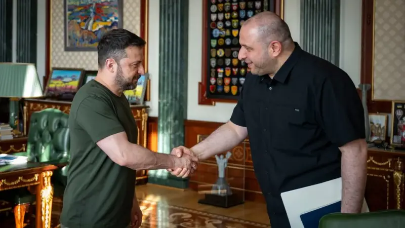 Зеленський анонсував зміни у держінституціях і посилення оборонної галузі після наради з Умєровим
