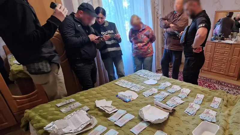 На Хмельниччині викрили схему продажу фальшивих меддовідок для ухилення від мобілізації